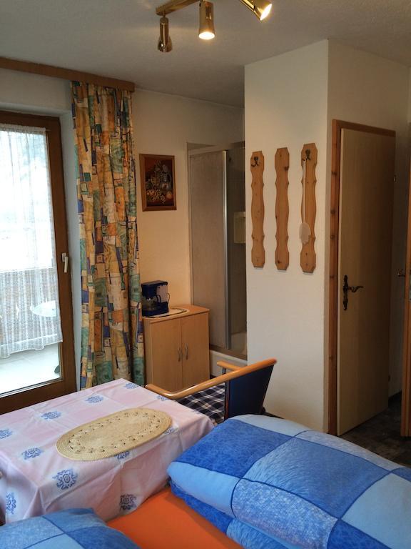 Haus Scholl Bed & Breakfast Nassereith Bilik gambar